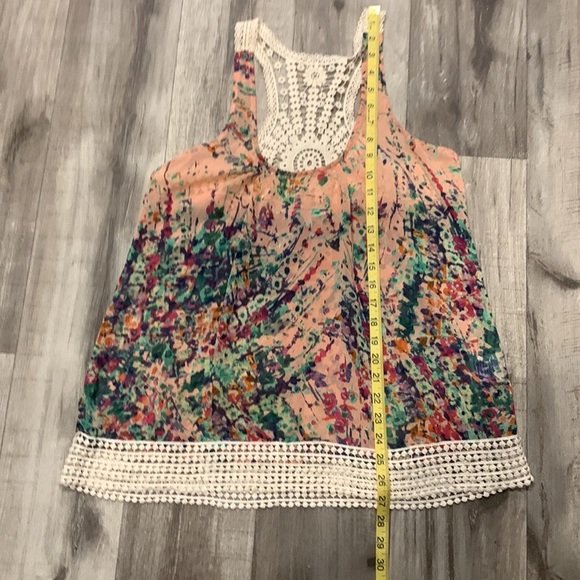 Floral & Knit tank Medium - Picture 4 of 9